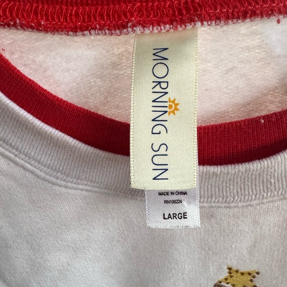 White Reindeer Sweater - Picture 5 of 6